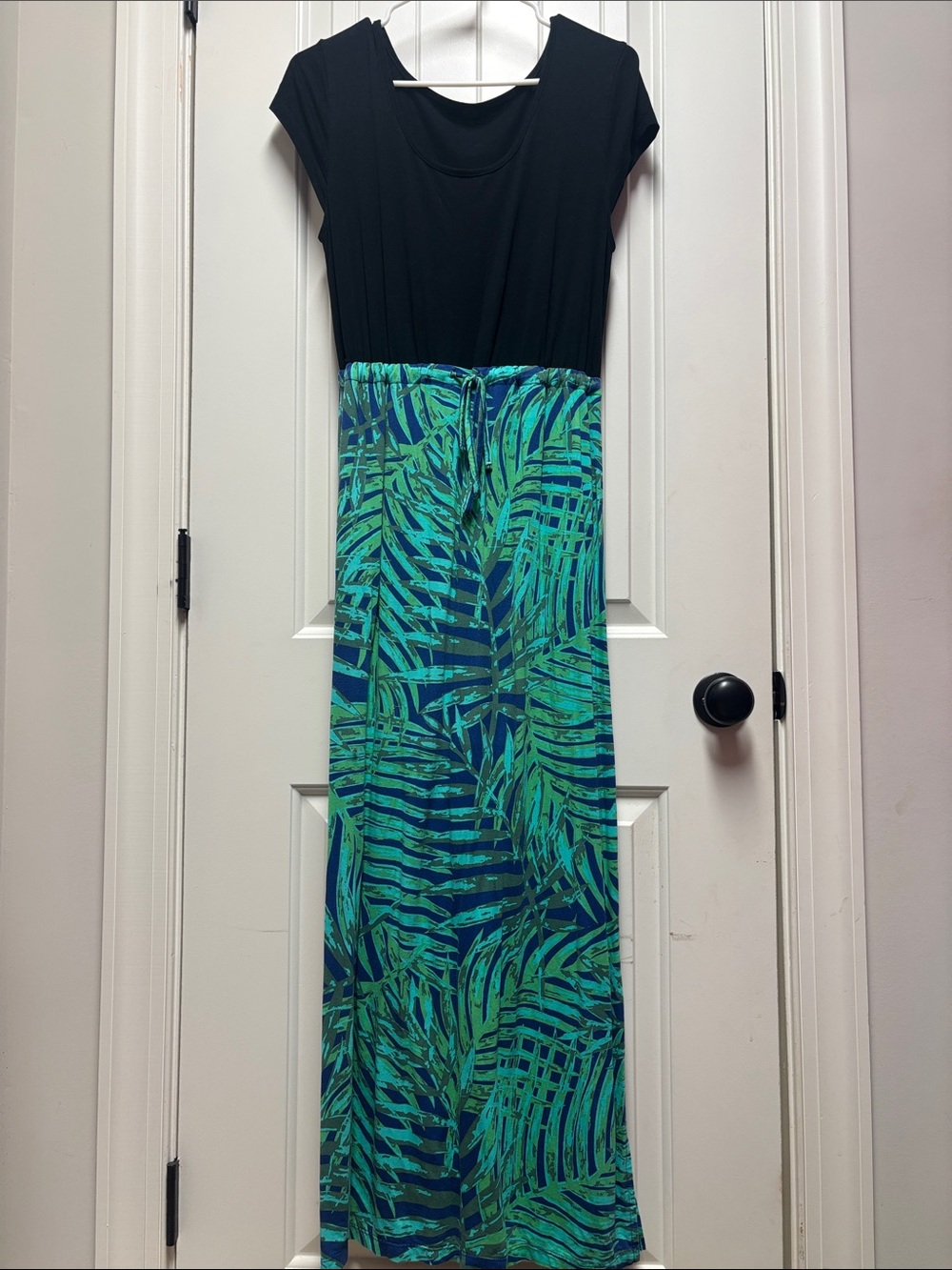 Serra Black Top Maxi Dress with Teal & Green Tropical Skirt size M